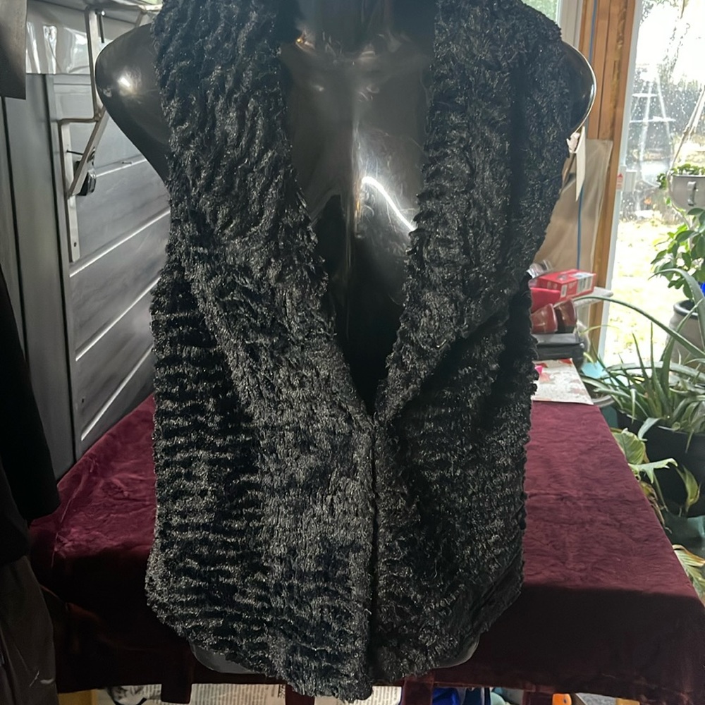 Kenneth Blake faux fur vest